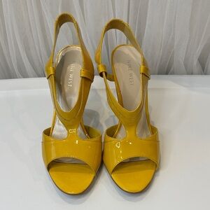 ❤️‍🔥3/$20 Nine West Mustard Yellow Slingback Heels❤️‍🔥